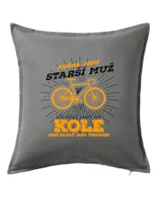 Starší muž - cyklista silniční kolo