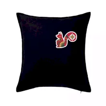 Folklor na prsu veverka