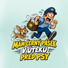 Černý pásek v útěku před psy