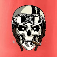 Motorkářská helma a doutník