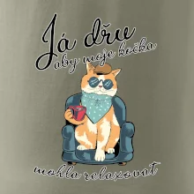 Já dřu, aby moje kočka mohla relaxovat