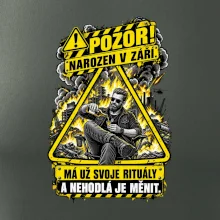 Pozor! narozen v září