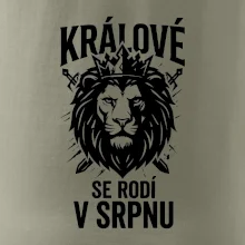 Lev a meče králové se rodí v srpnu