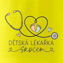Dětská lékařka srdcem - stetoskop a dětské stopy