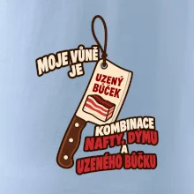 Vůně nafty dýmu a uzeného bůčku