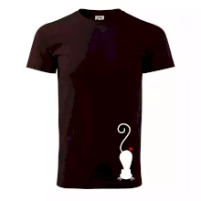 Zamilovaná kočka ležící