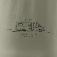 Táta nejedu špatně jen jinudy decentní obytný automobil