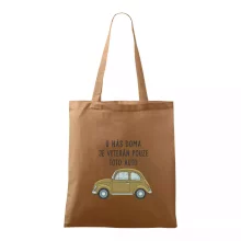 U nás doma je veterán pouze toto auto zelené