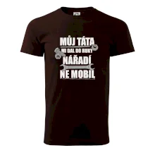 Můj táta mi dal do ruky nářadí
