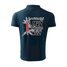 Každý správný muž, má u sebe nůž