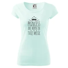 Princesses are born in (vlastní nápis měsíc narození)