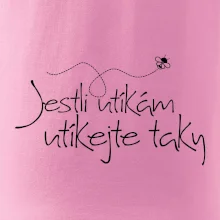 Jestli utíkám, tak utíkejte taky - včelař