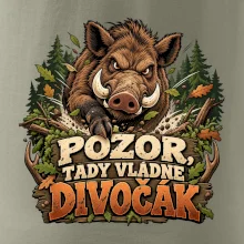 Pozor tady vládne divočák v lese
