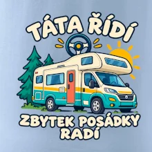 Táta řídí zbytek posádky radí rodinný karavan