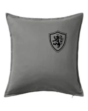 Český lev erb na prsu a na zádech