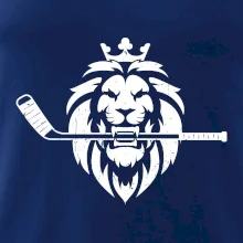 Lev s hokejkou v tlamě