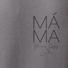 Nápis máma  na prsu se jmény dětí