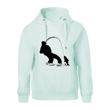 Rybář tahající rybu