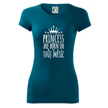 Princesses are born in (vlastní nápis měsíc narození)
