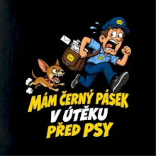 Černý pásek v útěku před psy