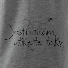 Jestli utíkám, tak utíkejte taky - včelař