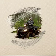 ATV čtyřkolka v lese