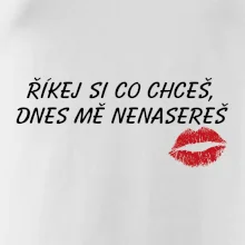 Říkej si co chceš, mě nenasereš