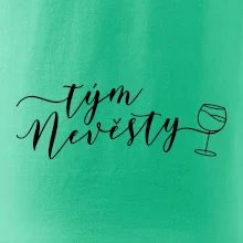 Tým nevěsty červené víno