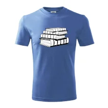 Knihy černobílé na sobě