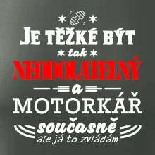 Je těžké být tak neodolatelný - motorkář