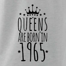 Queens are born in 1965