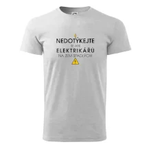 Nedotýkejte se ani elektrikářů na zem spadlých