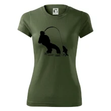 Rybář tahající rybu