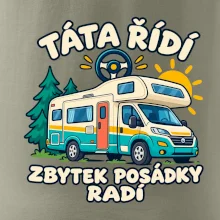 Táta řídí zbytek posádky radí rodinný karavan