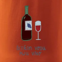 Šetřím vodu piju víno (studio-arte.cz)