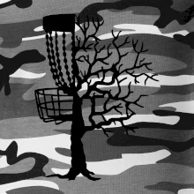 Disc golf pozor strom