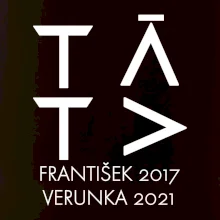 Táta v geometrickém fontu se jmény