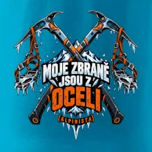 Alpinista se zbraněmi z oceli