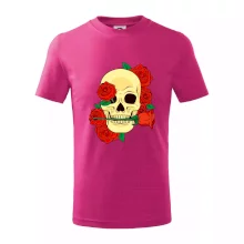 Lebka držící růži