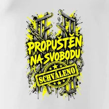 PROPUŠTĚN NA SVOBODU
