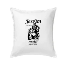 Silniční motorka - jezdím tak rychle, aby mi můj anděl strážný stačil