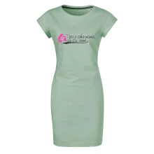 Teta je jako máma, ale je více cool