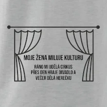 Žena miluje kulturu
