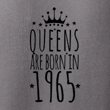 Queens are born in 1965