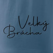 Velký brácha - nápis na zádech