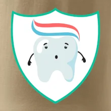 Zoubek na prsu - zubní pasta