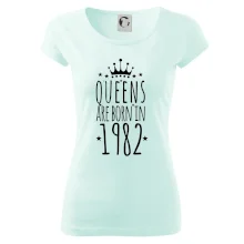 Queens are born in 1982 Queens are born in 1982
