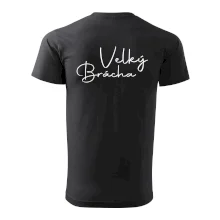 Velký brácha - nápis na zádech