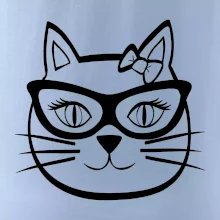 Kočičí holka s brýlemi