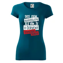 Sice jsem barvoslepá, ale vím, že v červené vypadám dobře